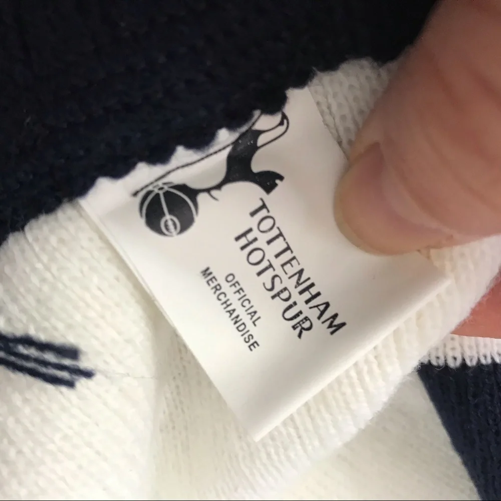 SPURS CREST BAR SCARF